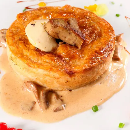 & Chateau De La Cote - Brantome 3* ビラ