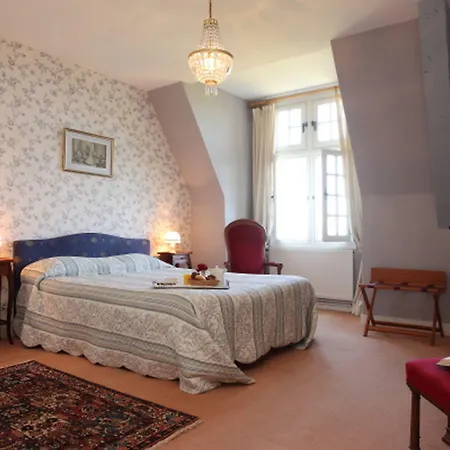 & Chateau De La Cote - Brantome 3* ビラ