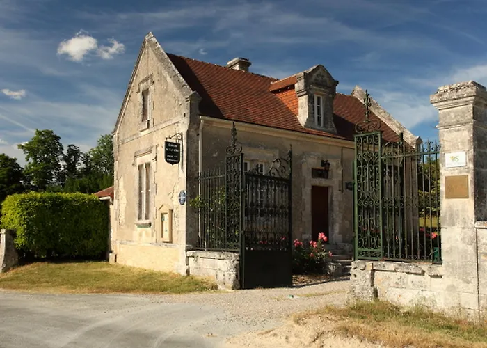 & Chateau De La Cote - Brantome מלון 3*