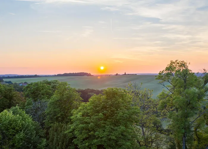 & Chateau De La Cote - Brantome