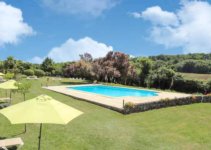 & Chateau De La Cote - Brantome