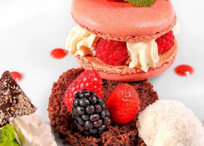 & Chateau De La Cote - Brantome