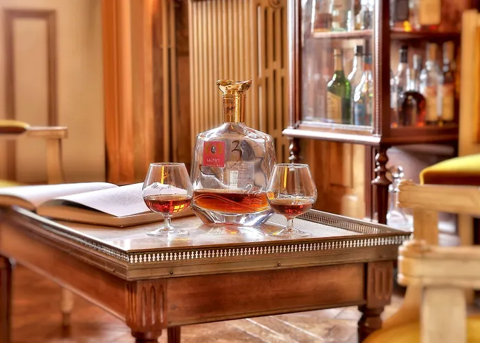 & Chateau De La Cote - Brantome מלון 3*